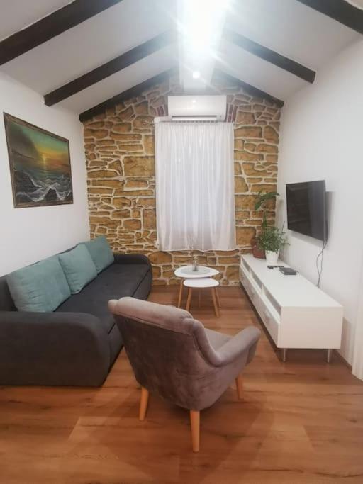 Loft Apartment Pola Esterno foto