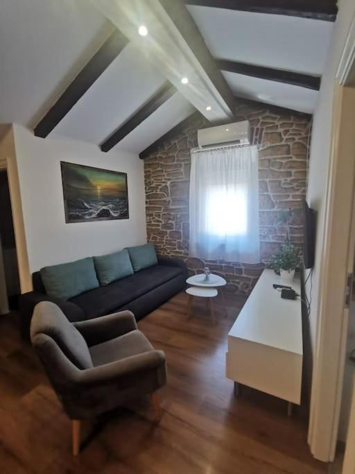 Loft Apartment Pola Esterno foto