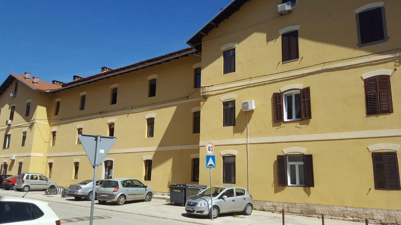 Loft Apartment Pola Esterno foto